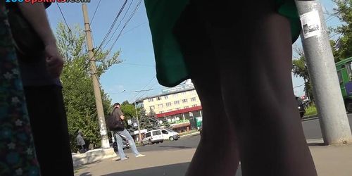 Bubble ass of the amateur chick in up skirt vid