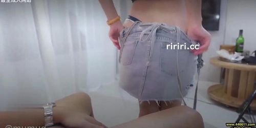 Model - Real Slutty Bitch Mumu Fucking A Giant Cock And Begs Him To Fuck Her Longer