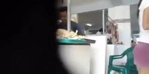 bajo la falda mercado