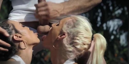 Phoenix Marie And Kelsi Monroe Â??Share A Huge Cock After Playing Tennis Game
