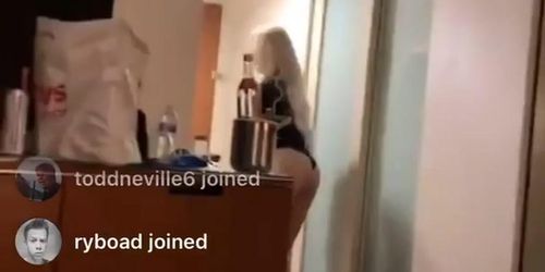CourtneyySmoke Flashes her Ass to Evan TwitchCon