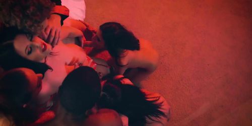 PMV - Toute la nuit (ANGELA WHITE, Abigail Mac, Angela White, Gianna Dior, Isiah Maxwell, Michael Vegas, Whitney Wright)