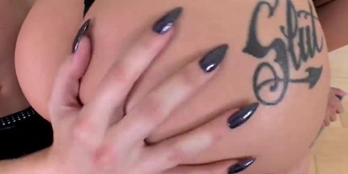 Superstar Katrina Jade lewdly rims Luna Loves butthole and stuffs her rectum with a toy