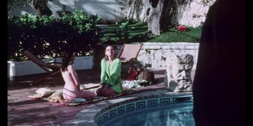 La Villa (France 1975, English dub) (Charlie Schreiner, Isis Taylor, Martine Grimaud)