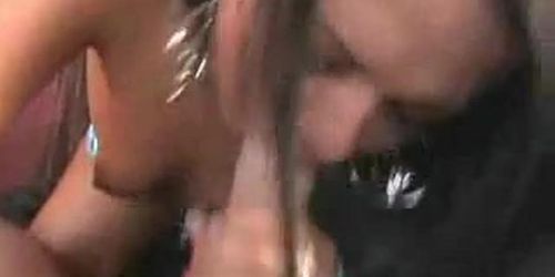 Julia Bond Sucking (Yulia Blondy)