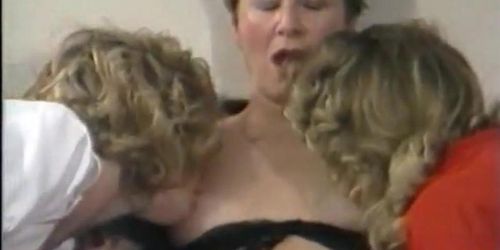 THE CLASSIC PORN - Three nurse plunge in lesbo orgy - video 1 (Isis Taylor)