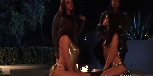 Bobbi Star and Jennifer Dark have a voyeur when they fuck (Bobbi Starr, Kaylana Reese)