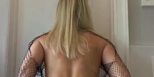 asss spread (Vicky Stark)