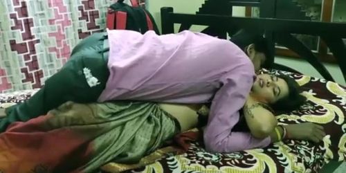 Desi Hot Xxx Bhabhi Having Sex With Devor:: Enjoy Super Sexy Bhabhi Sex Video - Savita Bhabhi (Nicoline Yiki)