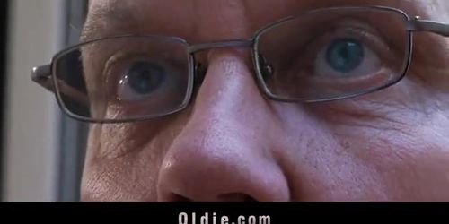 Old man tastes Natalys young pussy