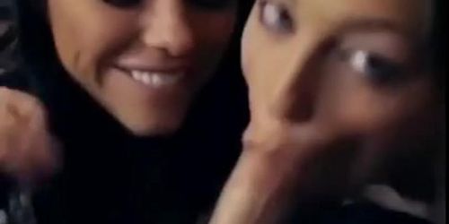 Deux acharnees de la fellation sur sa bite