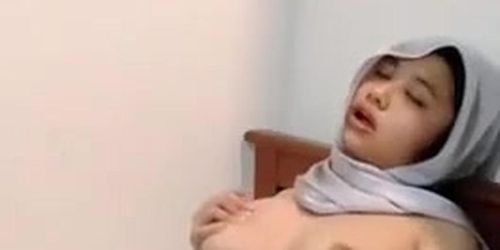 Jilbab colmek - Tnaflix.com