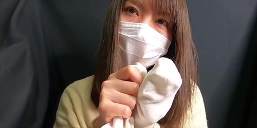 Interview with a giantess_Talk about socks