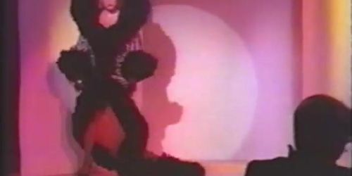 Vintage - Red Garter 1986 (Hyapatia Lee, Isis Taylor, Misty Regan, Nina Hartley, Randy West)