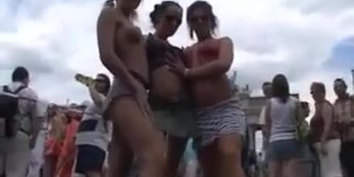 Loveparade and Sex in Berlin 2006 part 1