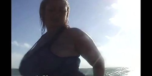 SUN BATH IN BEACH_SAMANTHA 38G