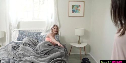 Hiding Step Bro From Mom (He Slips His Dick In!) S10:E9 (????Emma Hix????, Emma Hix)