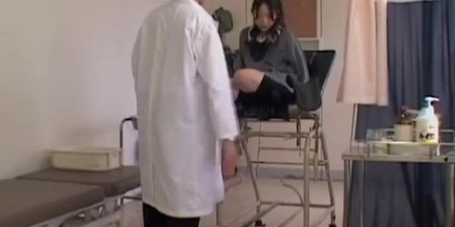 Hardcore fingering for hot Jap teen during pussy exam