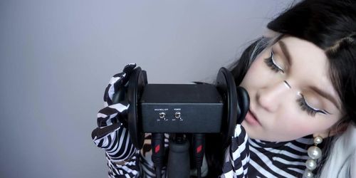 ASMR Breath Kiss