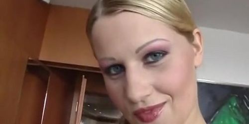 The Nude Roommate (Angel Dark, Claudia Rossi, Ellen Saint, Heather Starlet, Jeanie Marie Sullivan, Sandra De Marco, Stacy Silver)