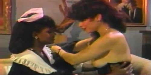Hot lesbian sex in vintage scene (Jagdelfe)