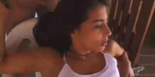 Morena rabuda linda e gostosa gemendo e gozando dando a bucetinha e o cusinho bem gostoso no gang bang (Leonardo Martins)