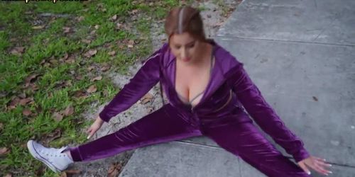 SHORT GUYS FUCK - Bigbooty reality POV babe pickup 4 outdoor fuck by the pool