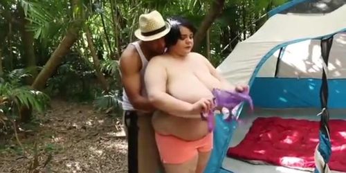 @@@bbw@camping@@@ (Peyton Thomas)