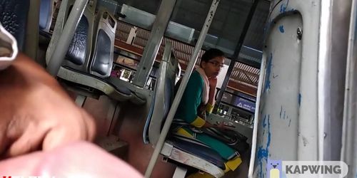 indian bus flash college girl india - Tnaflix.com