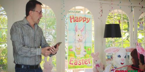 Avi Love In Uncle Screw Bunny