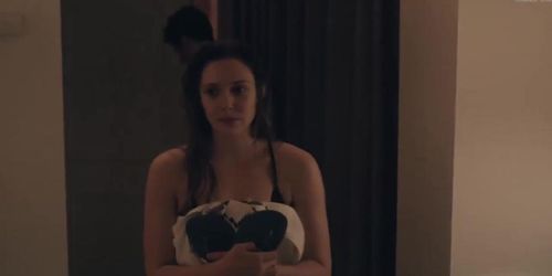 Xxx Moves Sorry With Sex - Elizabeth Olsen All Sex Scenes from Sorry for your Loss - Tnaflix.com