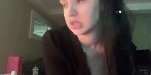 Twitch Streamer change shirt on stream flashes her boobs by accident #70 (GamerGirl)