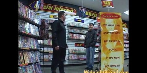 PREMIUMGFS - Chiquita Lopez grab some guys in video house and fucking hardcore in car