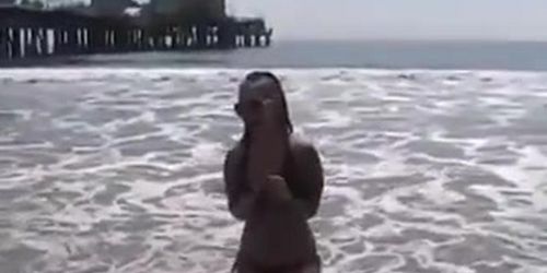 Sexy Plump Pornstar Brandy Talore Flashes at the Beach (Brandy Starz, Brandy Taylor)