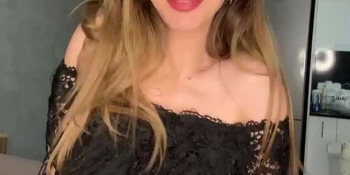 Pretty Teen Hot On and Off
