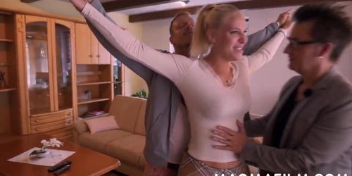 Cum loving blonde double dicked (Big_Ass_Blonde Big_Ass_Blonde, Conny Dachs, Lara Cumkitten)