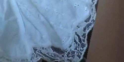 Hot upskirt no panties voyeur video