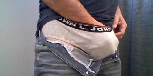 Str8 daddy playing with his cock ll