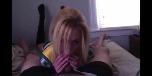 skinny amie francaise amateur aux gros seins fait une pipe e (PetiteAmateur, Sarah Vixen)