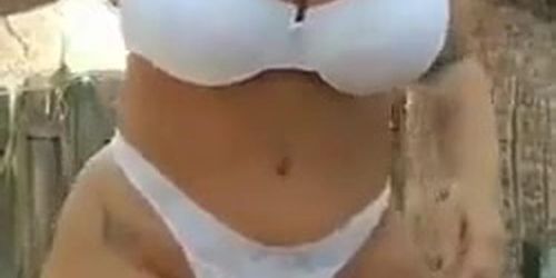 Super chichona y culazo de madura