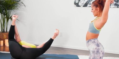 Stepmother And Daughter Having Sex After Yoga (Ryan Keely, Vanna Bardot)