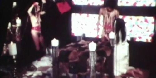 Young Dracula   Freak Out M-1