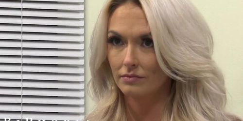 BiPhoria - Hot Doctors Solve Patient's Erectile Dysfunction (Brooke Paige)