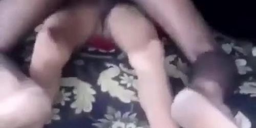 Indian girl ki truck me chudai. Mote lund se chut fad di