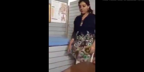 Indian Doctor Groping Desi Bhabhi In His Clinic - Tnaflix.com