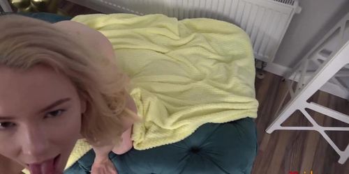 18videoz - Polly White - She looks even more amazing without it getting butt-naked to get her sweet pussy licked real good