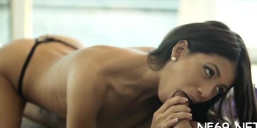Sweet floozy veronica rodriguez rides python of dude