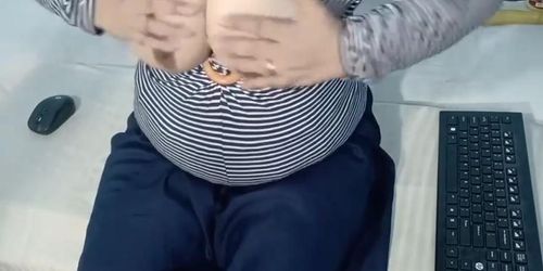 Oil Massage After Showing Big Tits With Hot Moaning In Hindi During Live Webcam Show