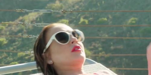 Lindsay Lohan in The Canyons, nude and smoking at 50% speed (James Deen)