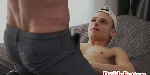 DADDY BOTTOM - Petite top twink barebacks muscled gaydaddy in knee socks
